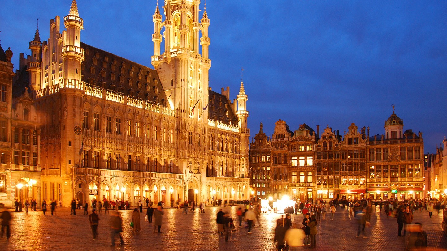 castle and public square in Brussels