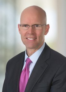 Craige Stout, CEO of Stout Risius Ross, LLC, shared his knowledge and overview of his firm with students as a guest speaker. 