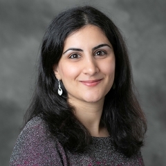 Farnoosh Khodakarami headshot