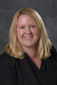 Erika Busch headshot