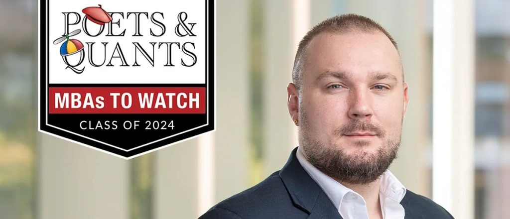 Elliot Smith and Poets&Quants MBAs to Watch 2024 logo