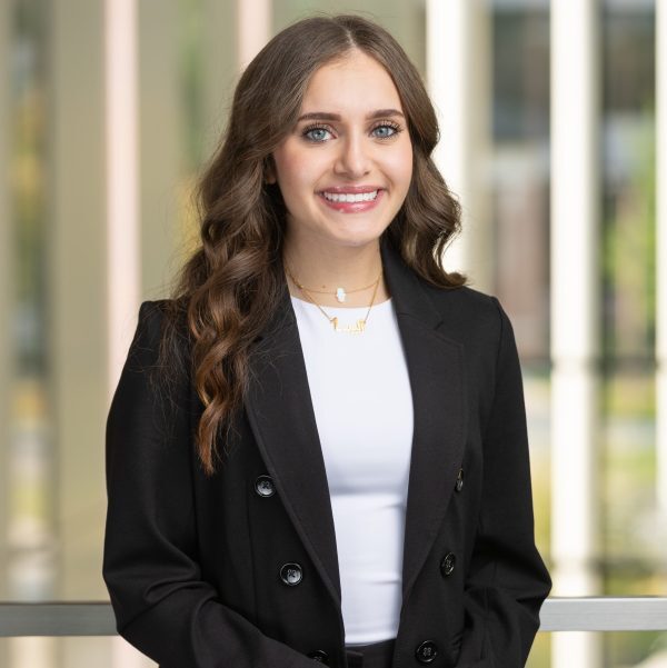 alyssa harajli headshot