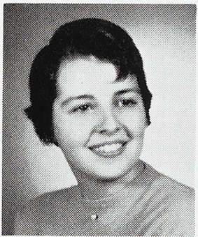 Headshot of Evelyn Kovas