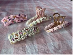 Hair clips made to look like frosting