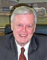 Headshot of Russell Palmer