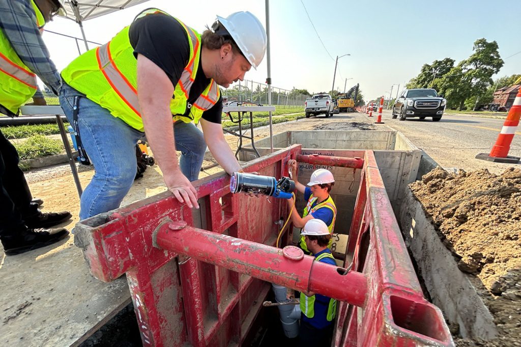 Motmot team working on a job site