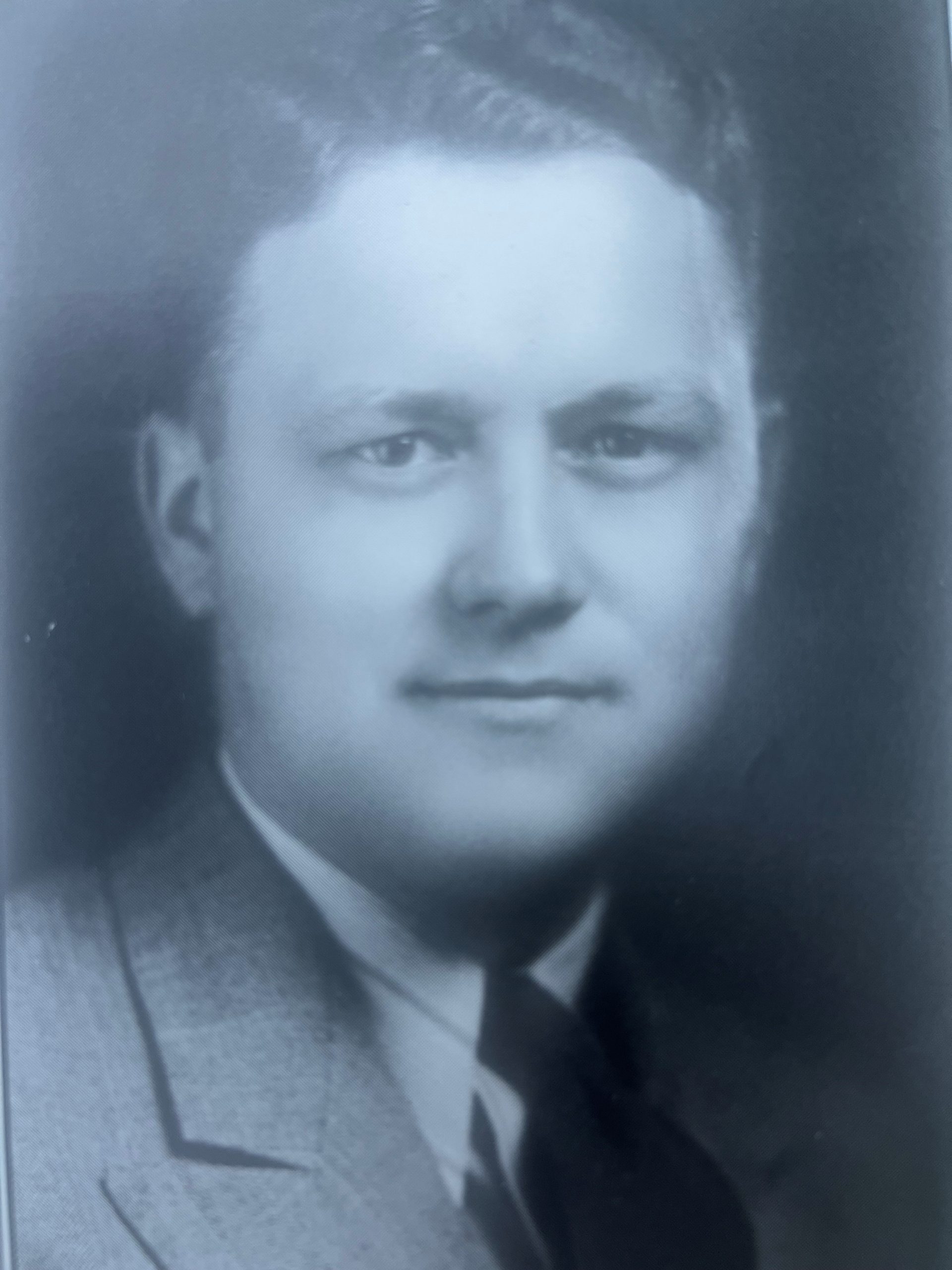 An old portrait of Sylvan T. Warrington