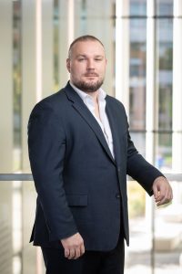 Elliot Smith headshot