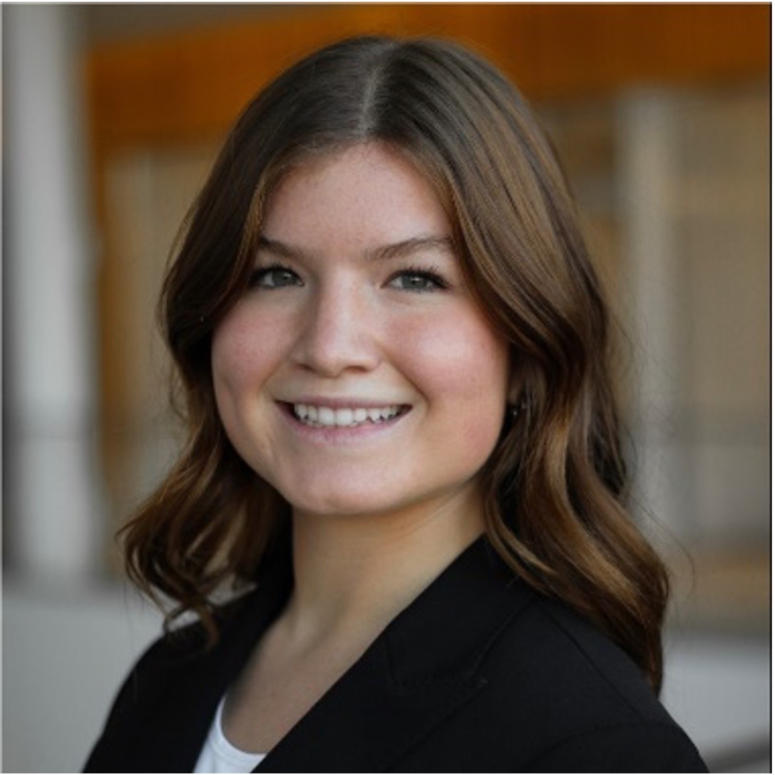 Portrait of Hannah Swears