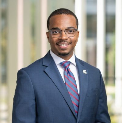 julian sanders headshot