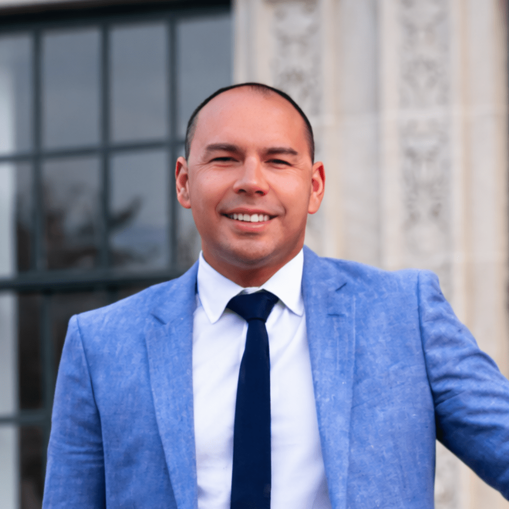 Jiyan Cadiz EMBA headshot